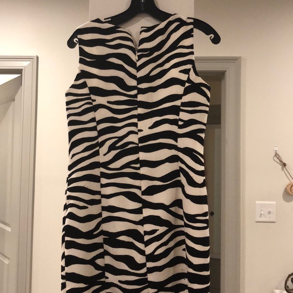 Anne Klein zebra stripe dress - Picture 4 of 5